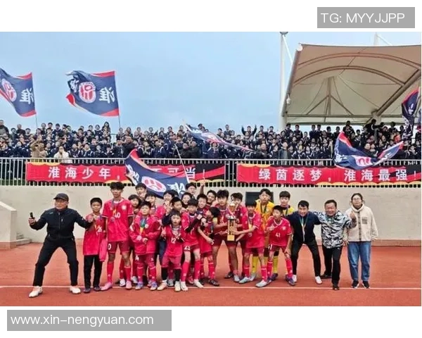 追忆绿茵传奇已故球星他们的故事点亮无数球迷心中的热爱