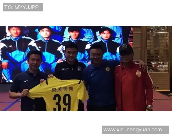 聚焦绿茵巨星竖屏影像展现激情与荣耀时刻